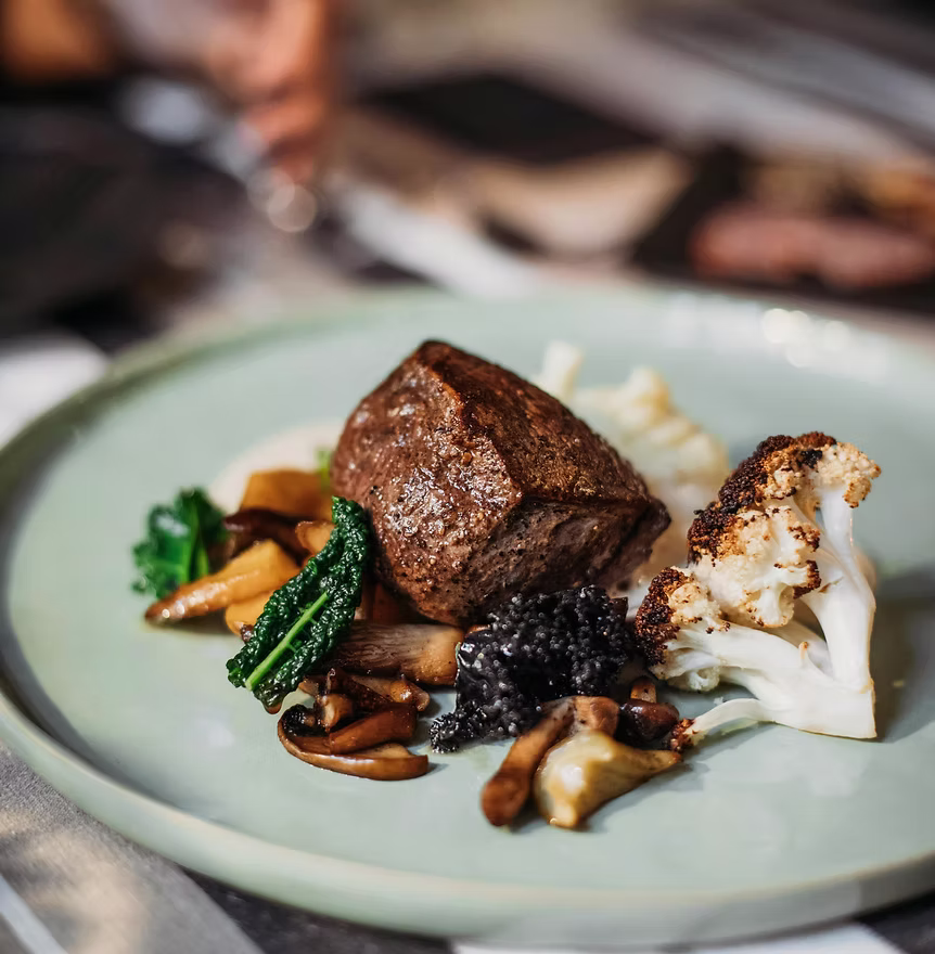 Steak, cauliflower, jus